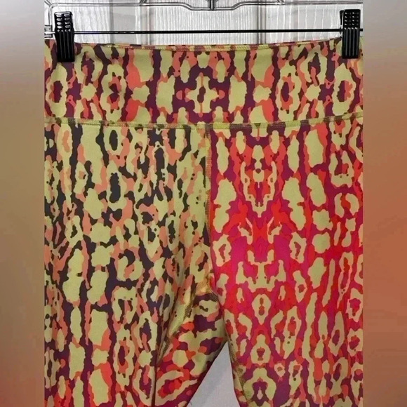 MWOT Zella Live In Streamline bright neon gym crop legging Size Large mesh panel - Picture 2 of 6